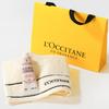 Парфюмированный крем для рук L'OCCITANE 'Цветок вишни Сакура' 30 мл с подарочным набором. Популярный подарок на дни рождения и особые случаи. Полотенце L'OCCITANE, (Предварительно упакованный),