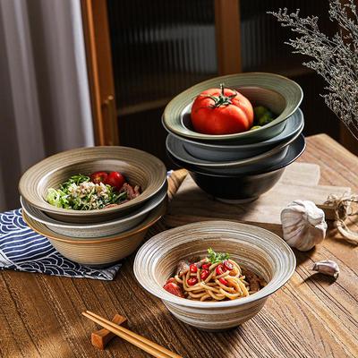 Винтажная японская керамическая миска ручной работы с ребристой поверхностью: Идеально для пасты, салата или супа