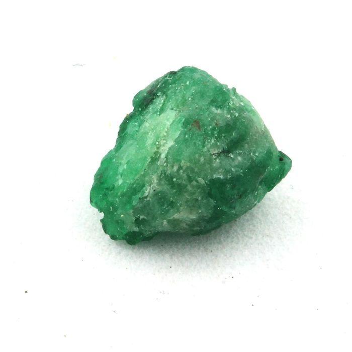 Pierres et Minéraux. Emeraude. 2.07 ct. Mingora emerald deposit, Swat District, Pakistan.