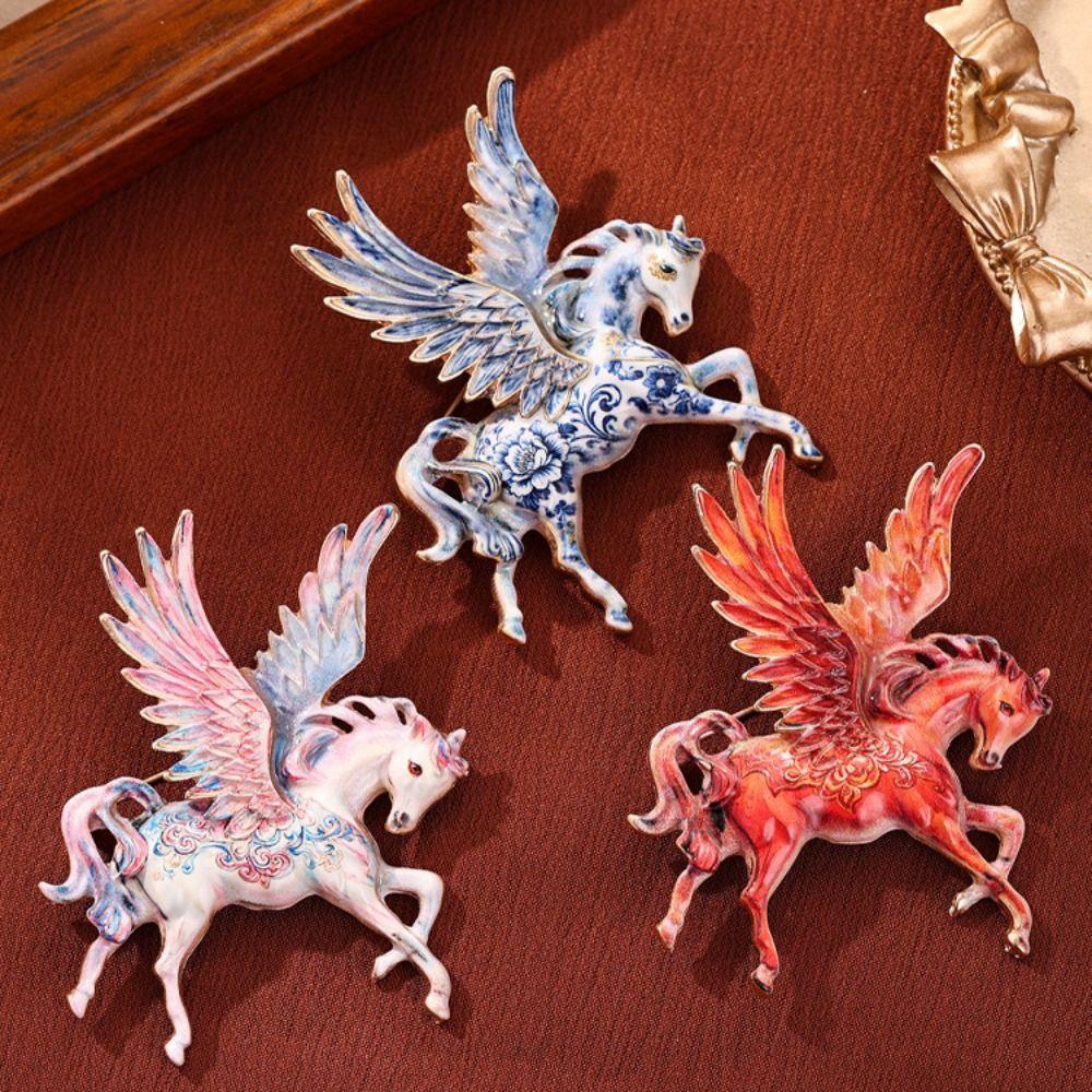Vintage Pegasus Brooch Alloy Brooch Pins Hot Animal Lapel Pin  Cultural Art