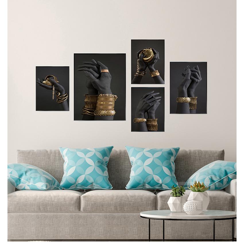Canvas Paintings On the Wall Art Pictures For Living Room Black Hands Holding Jewelry Posters And Prints African