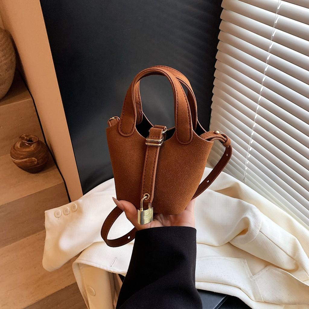 Fashionable Brown Pu Tote Bag For Girls With Stylish Basket Design And Durable Material