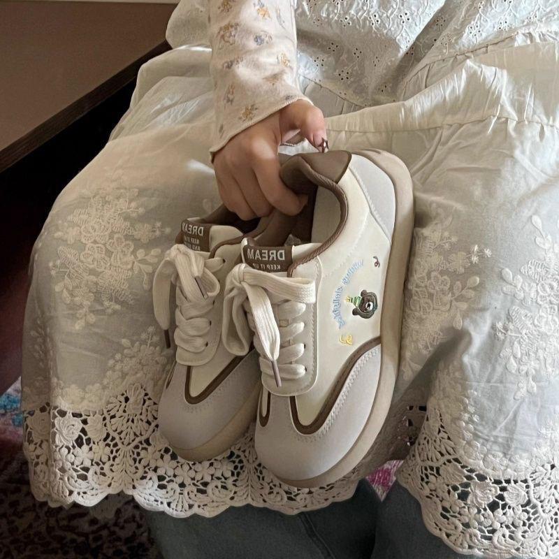 2025 Summer New Little White Shoes Niche Versatile Platform Retro Korean Version Trend Fashion Student Casual Board Shoes Women