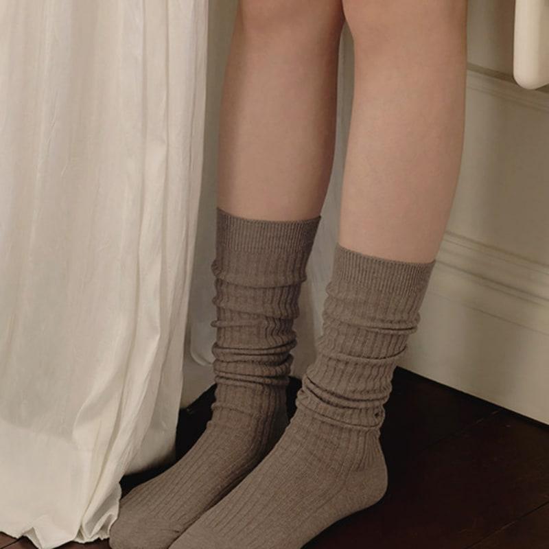 Marun5 [1+1] Generous Soft Warm Golji Short Knee Socks