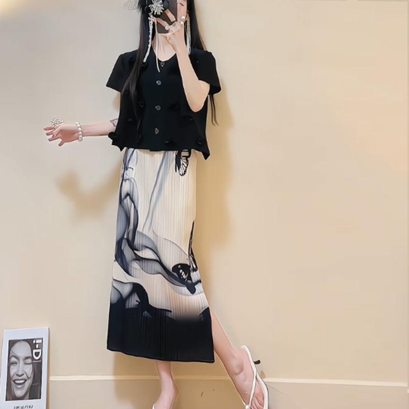 Новый летний модный комплект, женский плиссированный топ с круглым вырезом и короткими рукавами, высококачественная и красивая юбка с росписью тушью