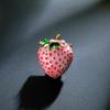Fashionable and Exquisite Strawberry Brooch, High-end Women's Light Luxury High-end Brooch, Individual and Elegant Brooch