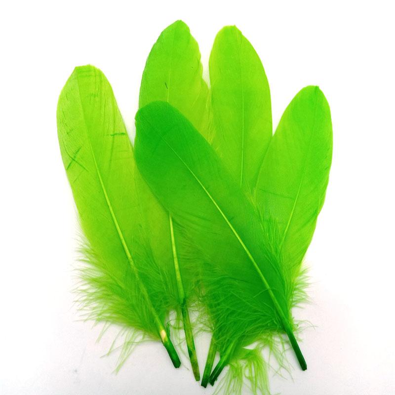 20PCS Hard Stick Colourful Goose Feathers Plumes Swan for Home Decoration Crafts DIY Jewelry Making Table Centerpieces 15-20cm