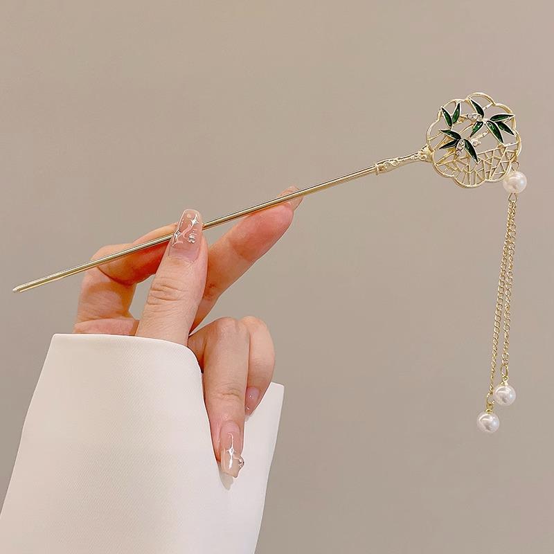 High-End Retro Chinese Tassel Hairpin for Women - Versatile Alloy Hair Clip for Elegant Updos
