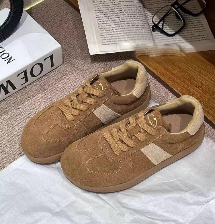 2024 осень новые немецкие тренировочные туфли ретро на плоской подошве повседневная спортивная женская обувь универсальная модная маленькая белая обувь на шнуровке женская обувь