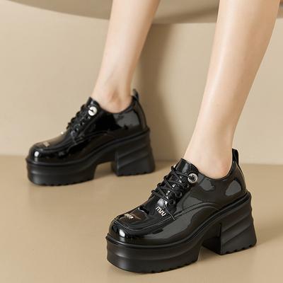 Лоферы женские 2025 осень и зима новые на толстой подошве с небольшим внутренним увеличением высоты женские туфли в стиле колледжа на толстом каблуке маленькие кожаные туфли женские