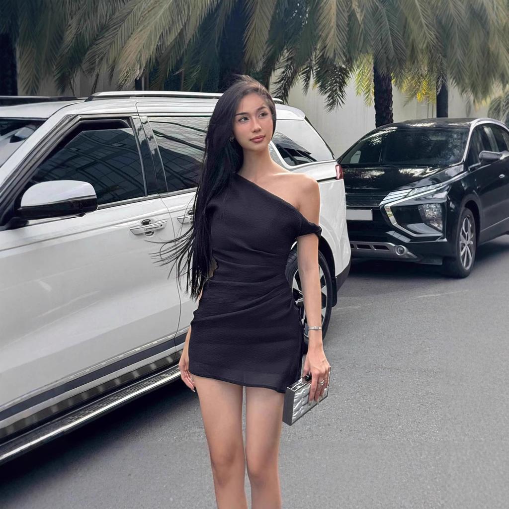 ins European and American style autumn new sexy pleated off-the-shoulder mesh yarn design sense slim slant neck dress women