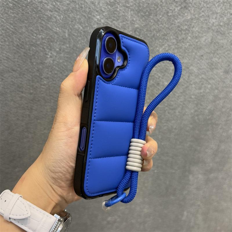 Модный пуховик Чехол-браслет для iPhone 15 16 Pro Max 14 Plus 11 12 13 С ремешком Однотонный Мягкий Ударопрочный Чехол