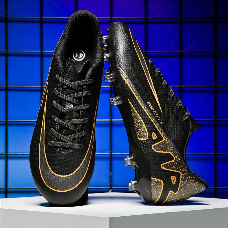 Помощь производителя 2025 низкие розовые футбольные бутсы мужские и женские кроссовки с длинными шипами короткие сломанные шипы футбольные тренировочные бутсы