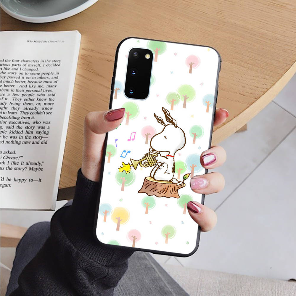 AN10 милый черный чехол Snoopy для iPhone 16 15 Plus 14 13 12 11 Pro 8 7 6S SE 5S X XR XS Max Realme C30 C33 C31 9I Huawei Y8P Y9 Sofe Cover