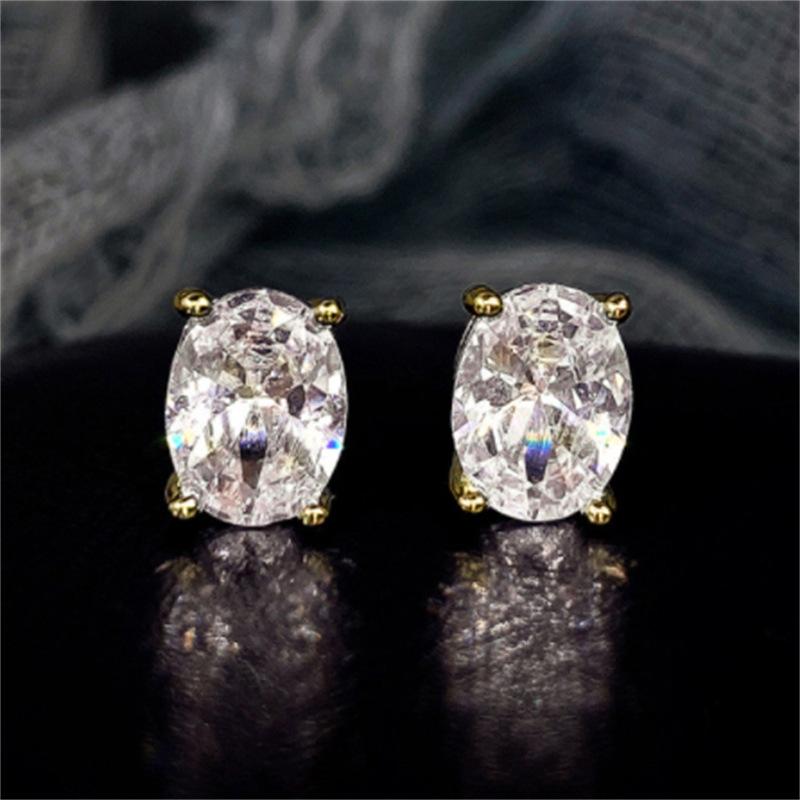 Trendy and Simple Four Claw Oval White Zircon Earrings, Classic and Versatile, Small and Compact Women's Zircon and Accessories