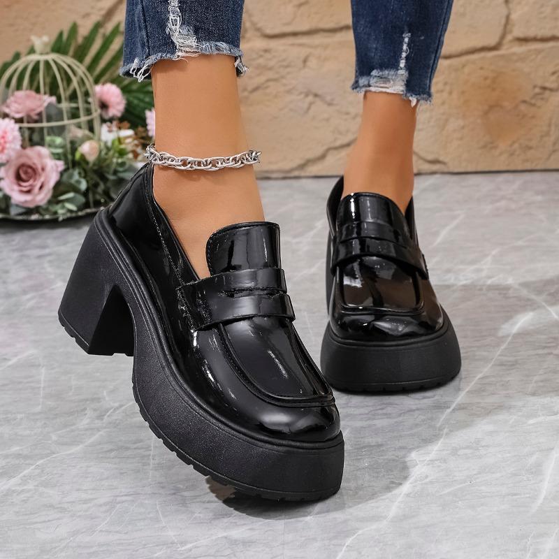 Fashion 2025 Hot Sale New Loafers Women's High Heels Round Toe Chunky Heels Classics Daily & Office Pumps Women Slip On Platform Shoes