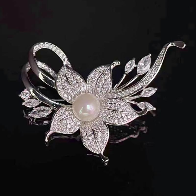 Изысканная брошь Цветок Жемчуг Металлические значки на лацкан для женщин девушек Универсальная блестящая корсажная одежда Аксессуары Подарки