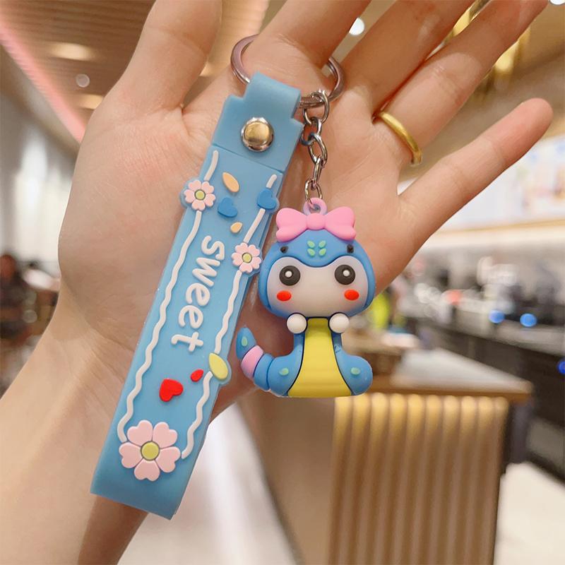 2025 год Креативный кулон в виде змеи со знаком зодиака брелок для ключей с надписью «Счастливый брелок», подвески для рюкзака, украшения для автомобиля, подарочные украшения