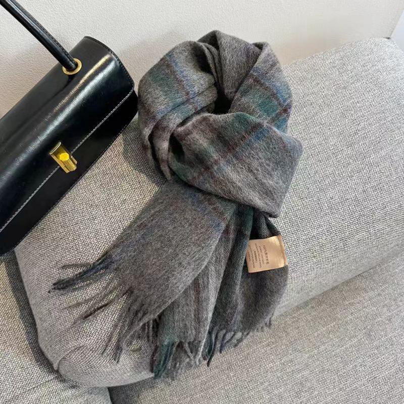100% Pure Wool Scarf Female Winter Warm Cashmere Shawl Checkerboard Grain Design Couple Accessory Premium Sense Windproof Scarf