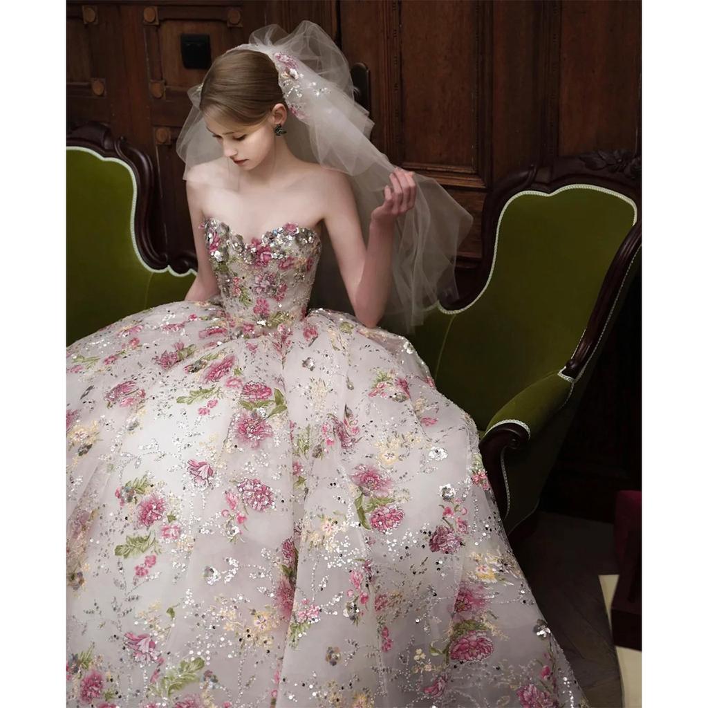 Французское свадебное платье невесты 2025 высококачественная текстура вышитый цветок мужская юбка тяжелая промышленность бюстье свадебное платье
