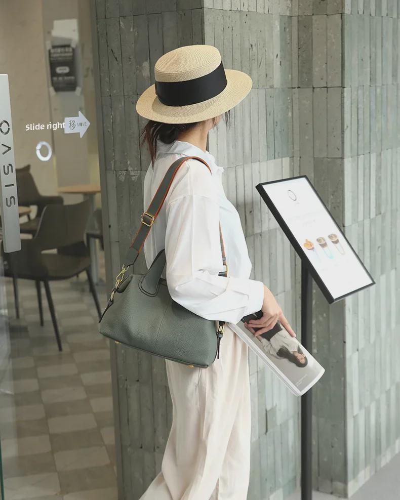 2025 Fashionable Large-Capacity Genuine Leather Crossbody Bag - Stylish Women's Handheld & Shoulder Design