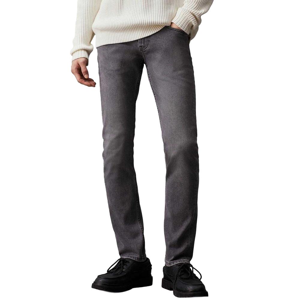 Calvin Klein Mens Leather Badge Slim Jeans