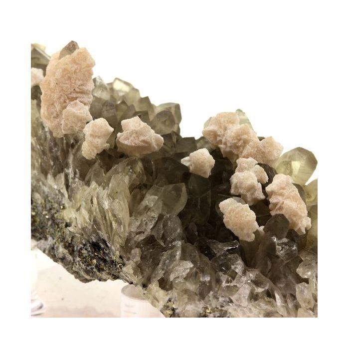 Quartz, Pyrite, Dolomite 630.0 carats