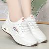 Модные белые дышащие удобные женские спортивные туфли для прогулок на открытом воздухе на плоской подошве, весенние противоскользящие мягкие кожаные повседневные кроссовки с мягкой подошвой