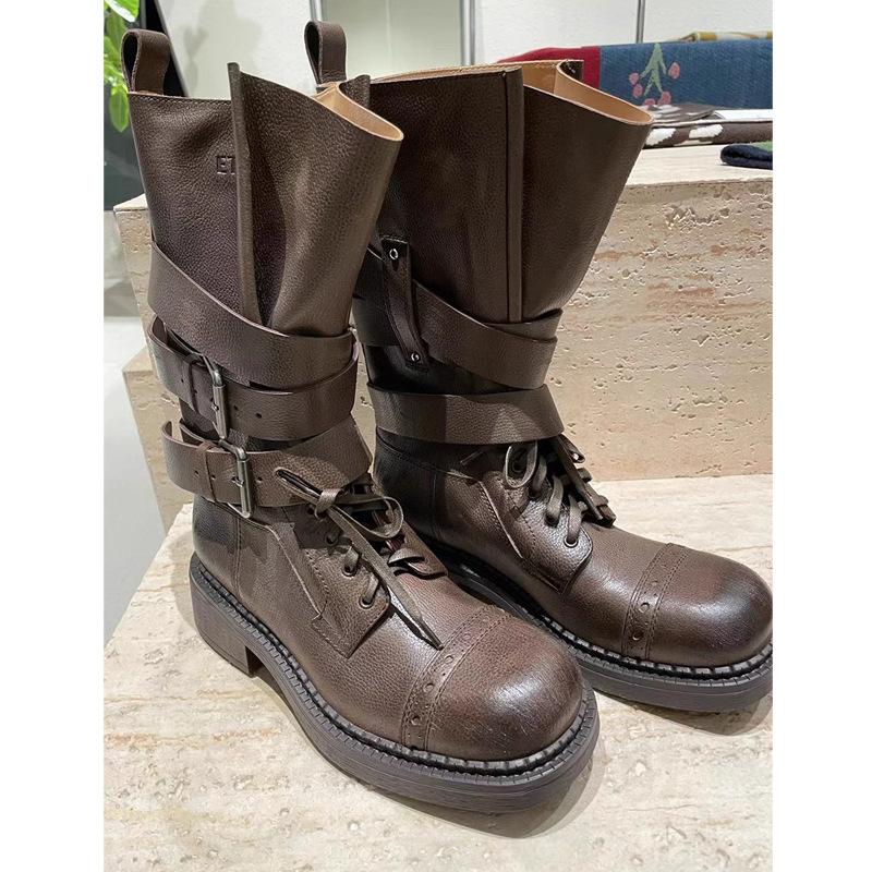 Британский стиль ретро черные средней длины рыцарские ботинки женские 2025 весна и лето новые мягкая кожа толстый каблук пряжка ремня ботинки-локомотивы