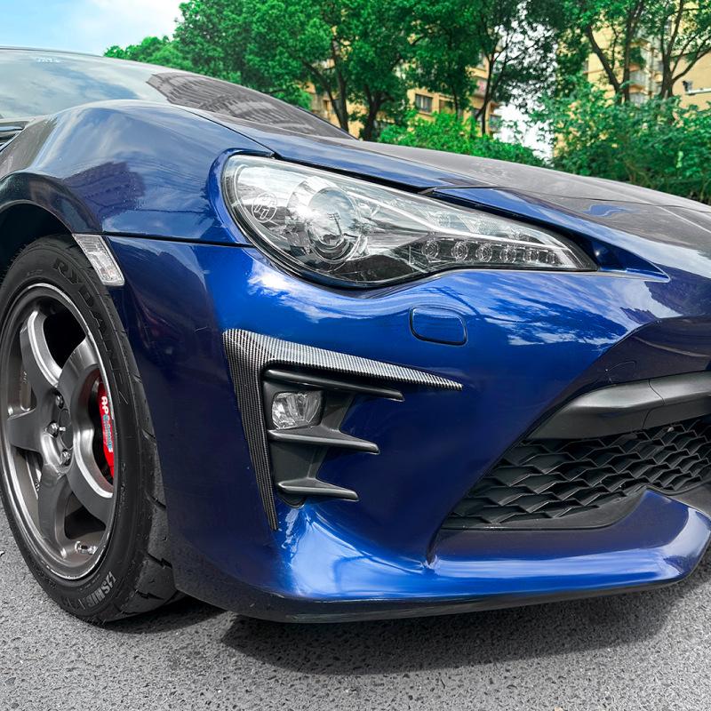 Наклейка на передний воздухозаборник-крыло для Toyota 86/GT86 2017-2020