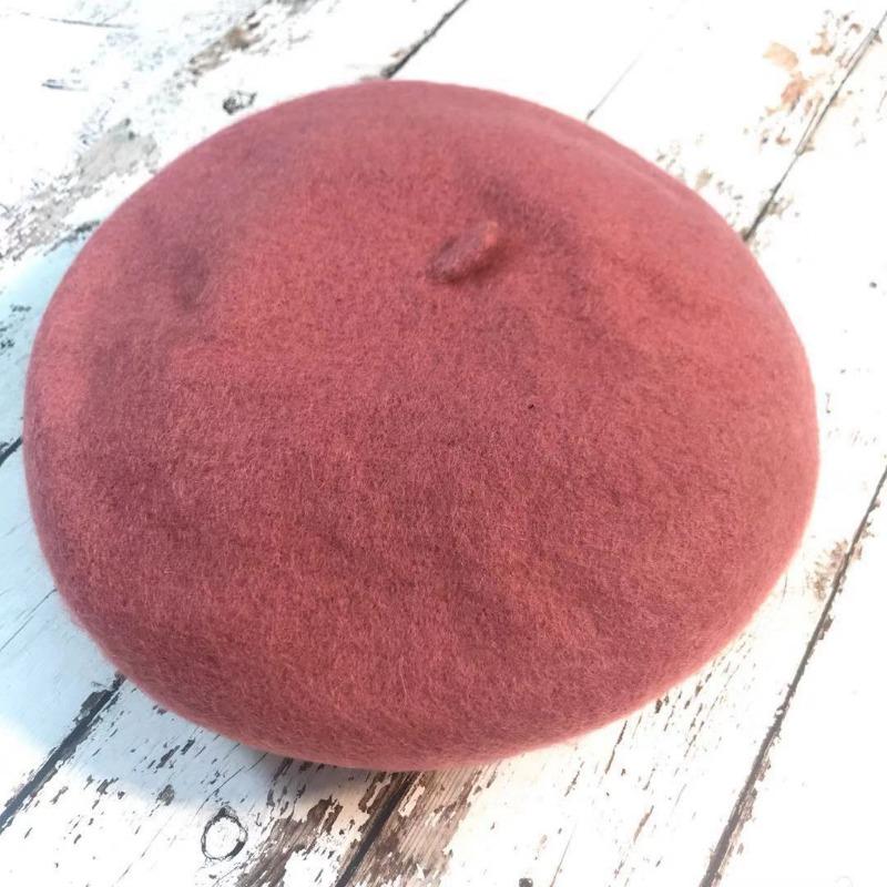 Female Beret Painter's Hat Vintage British Casual Hat Autumn and Winter Wool Bud Versatile Hat