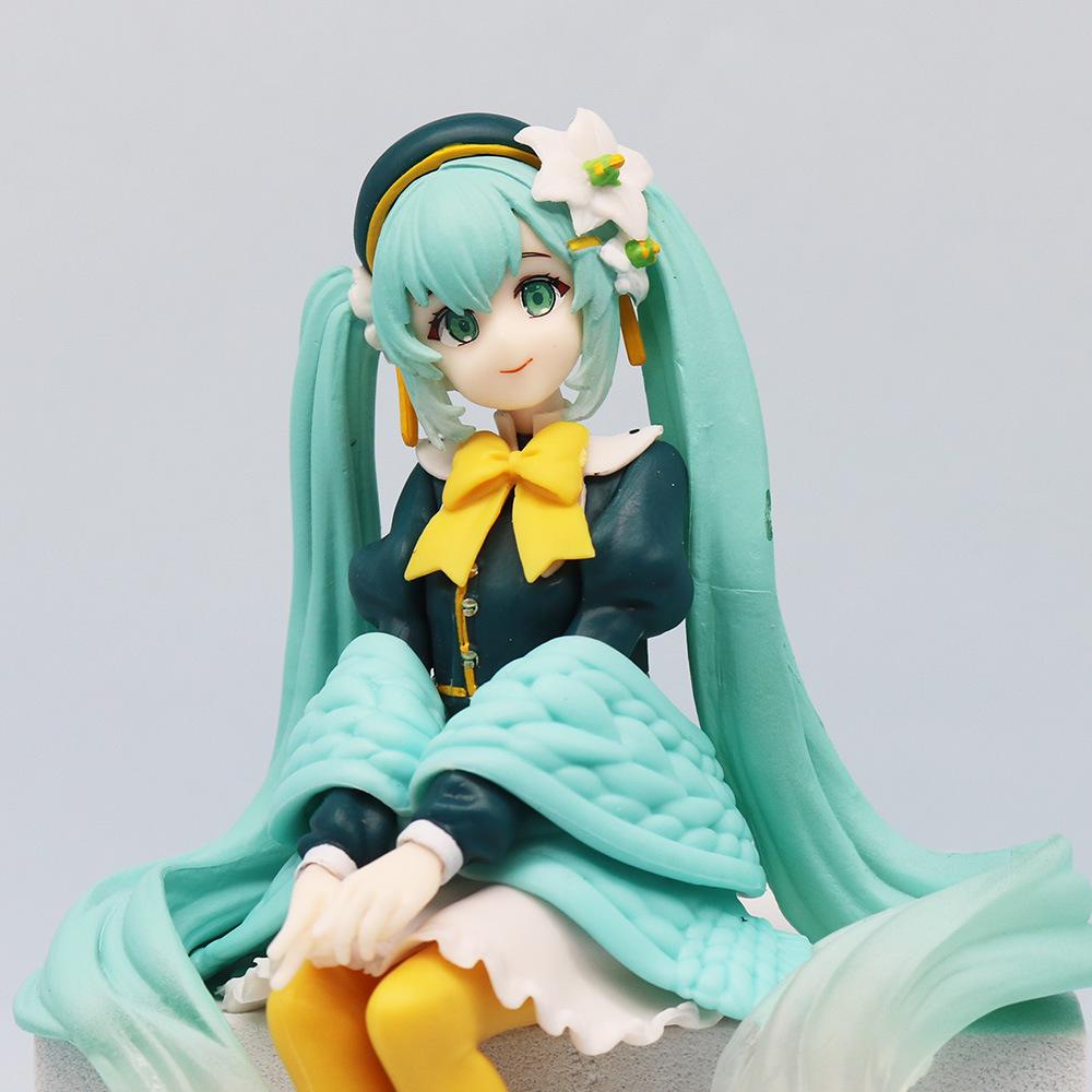 High-Quality Sakura Hatsune Miku PVC Doll with Decorative Chassis Ornaments