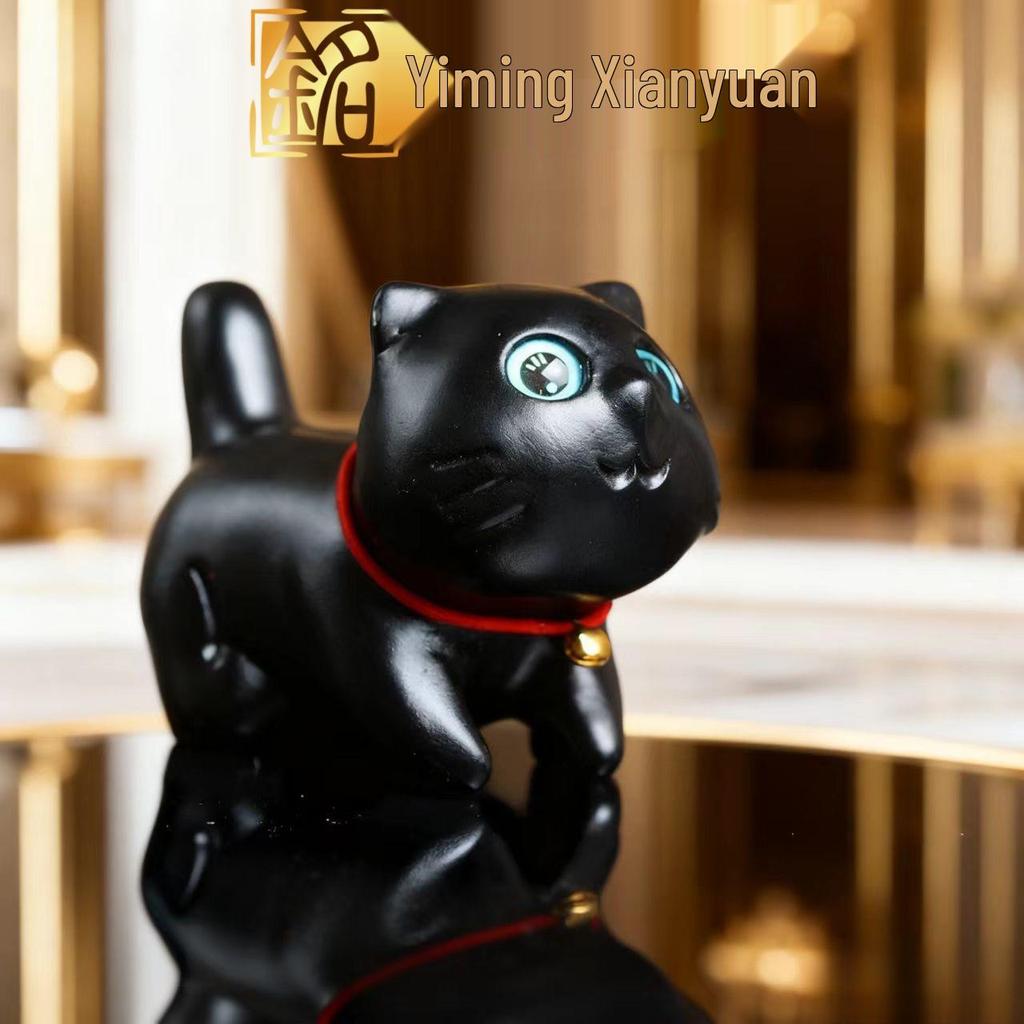 Уверенный Кот Резьба по самшиту: Милый мультяшный котенок-украшение и ручка из дерева ручной работы.