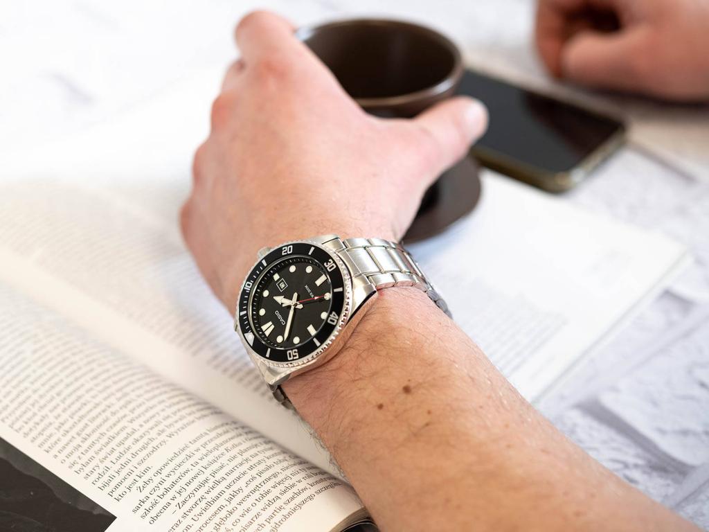 Мужские часы Casio MDV-107D-1A1 WR200 + КОРОБКА