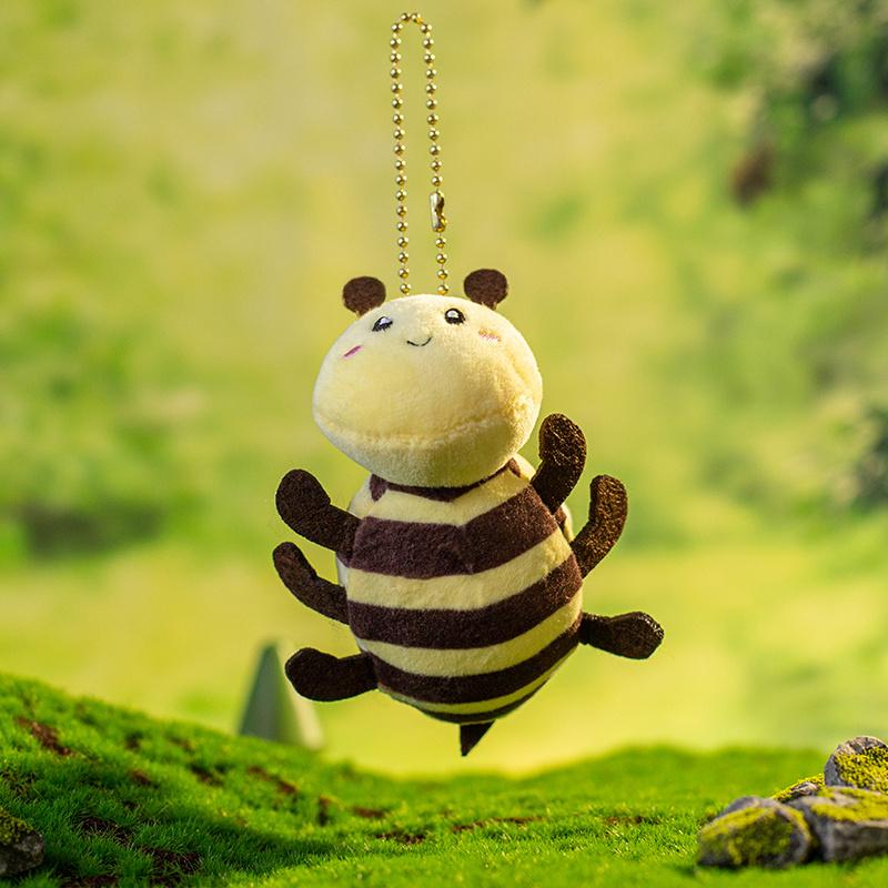 15Cm Adorable Insect Series Plush Doll Pendant Toy Cute Butterfly Parrot Snail Horse Cockroach Plush Pendant Gift Decor Gifts