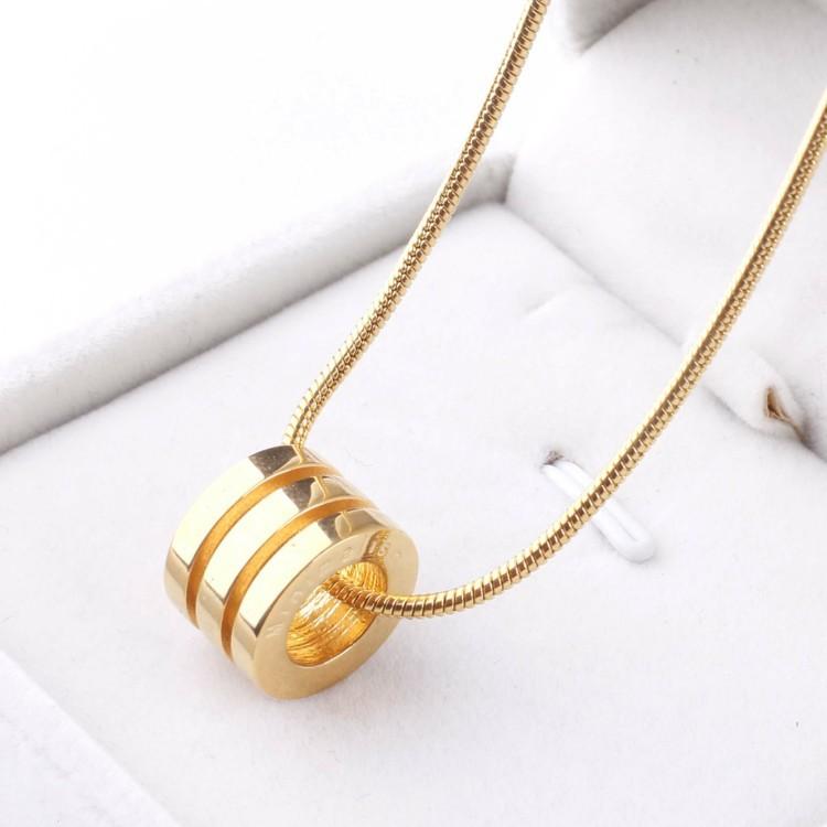 Simple Temperament Men's Pendant Necklace Does Not Fade Trendy Neutral Women's Collarbone High-grade Snake Bone Chain Accessories 2026
