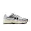 CD6404-105 NIKE P-6000 БЕЛЫЙ/ЧЕРНЫЙ-МЕТАЛЛИЧЕСКОЕ СЕРЕБРО-СВЕТЛО-СЕРЕБРИСТЫЙ (Мужской)