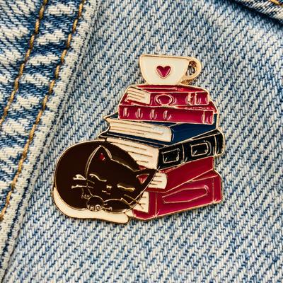 Новая эмалированная книга с булавками, любовь, кошка, книжная поговорка, металлическая булавка, подарок на день рождения, 1 шт.