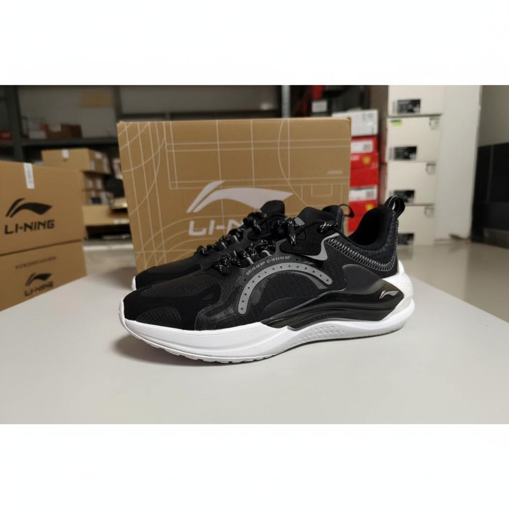 Li-Ning Удобные простые амортизирующие нескользящие низкие повседневные туфли мужские кроссовки черные AGLU175-1