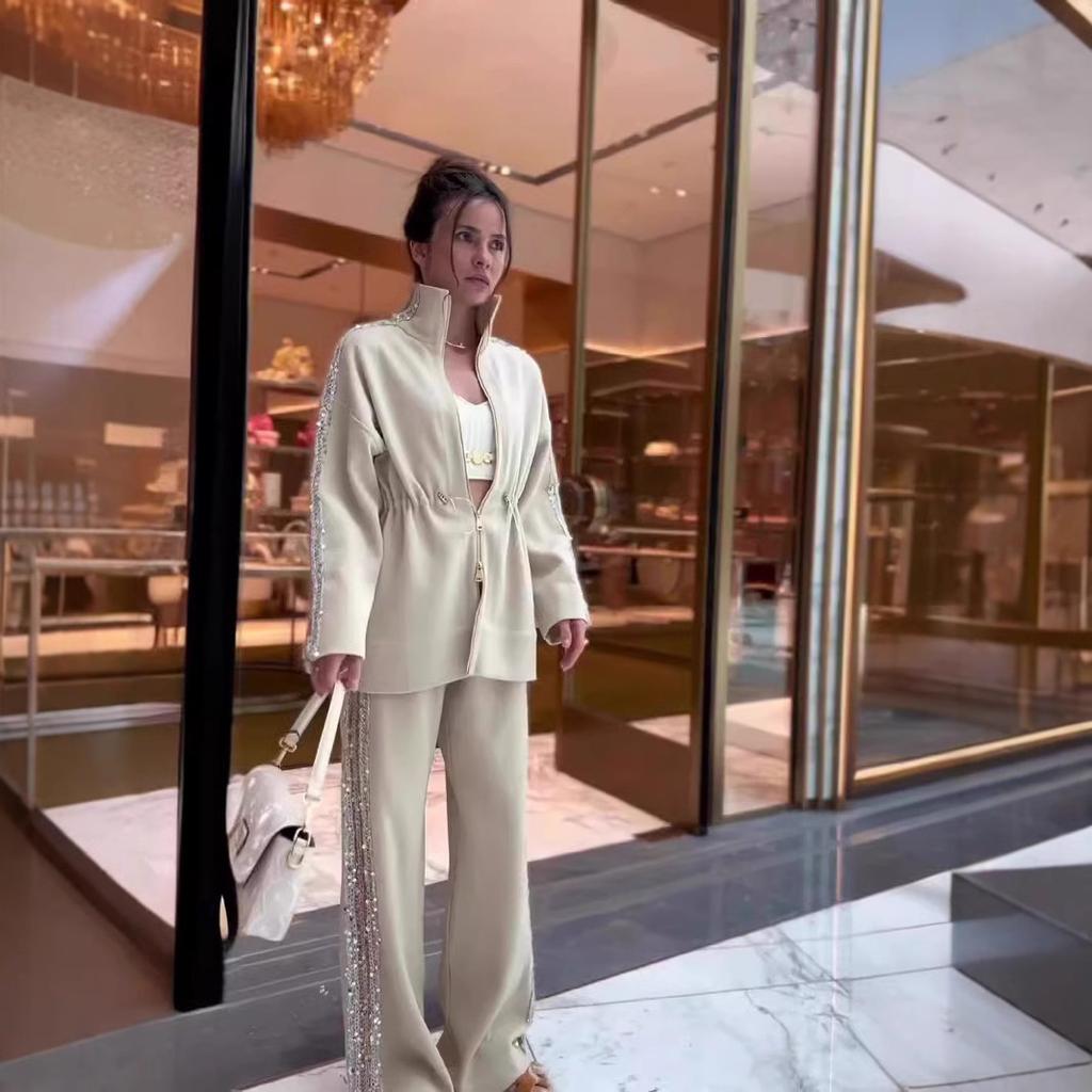 2025 Модный комплект из двух предметов: топ с широкими штанинами и укороченным топом