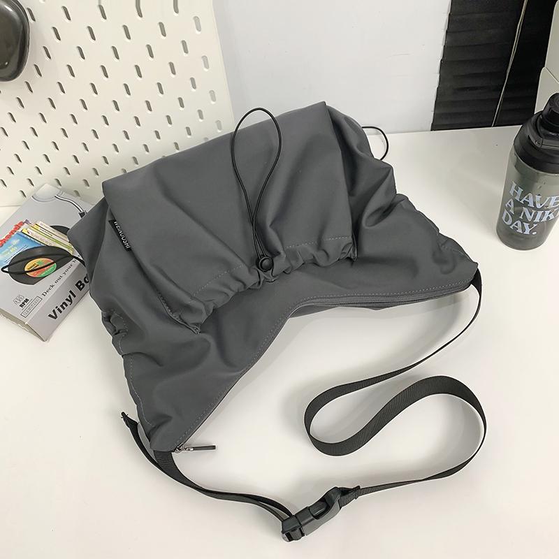 Large Capacity Drawstring Bag Men Lightweight Crossbody Bag Women Commuter Shoulder Tote Bag