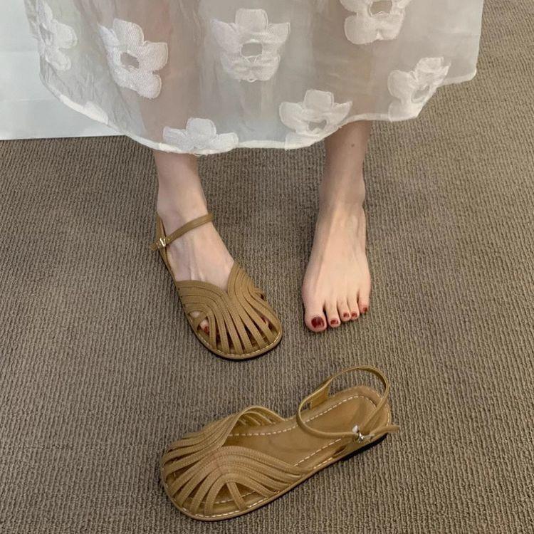 Мори baotou сандалии женские 2025 лето новые фея ветер плетеные римские туфли полые плоская подошва свиная клетка пляжная обувь