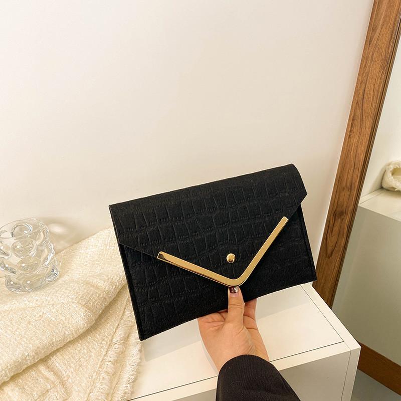 Стильная минималистичная женская сумочка, модный корейский клатч-конверт черного, зеленого, малинового и хаки цветов