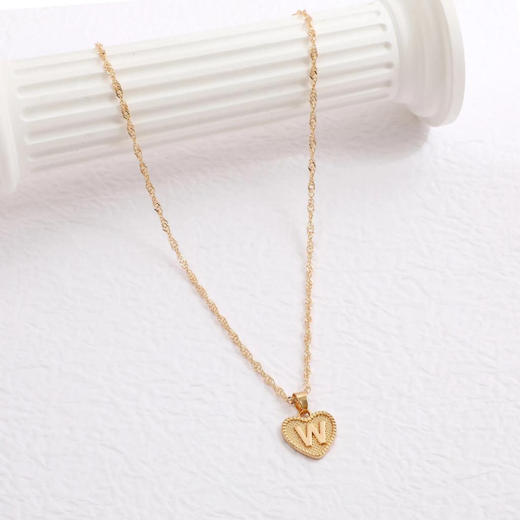 A-Z 26 Initials Name Necklaces Heart Pendant Letter Alphabets Necklace for Women 2023 Female Choker Chains Jewelry Trendy Gifts