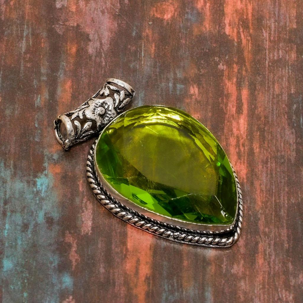 Peridot Gemstone 925 Sterling Silver Handmade Замечательный ювелирный кулон