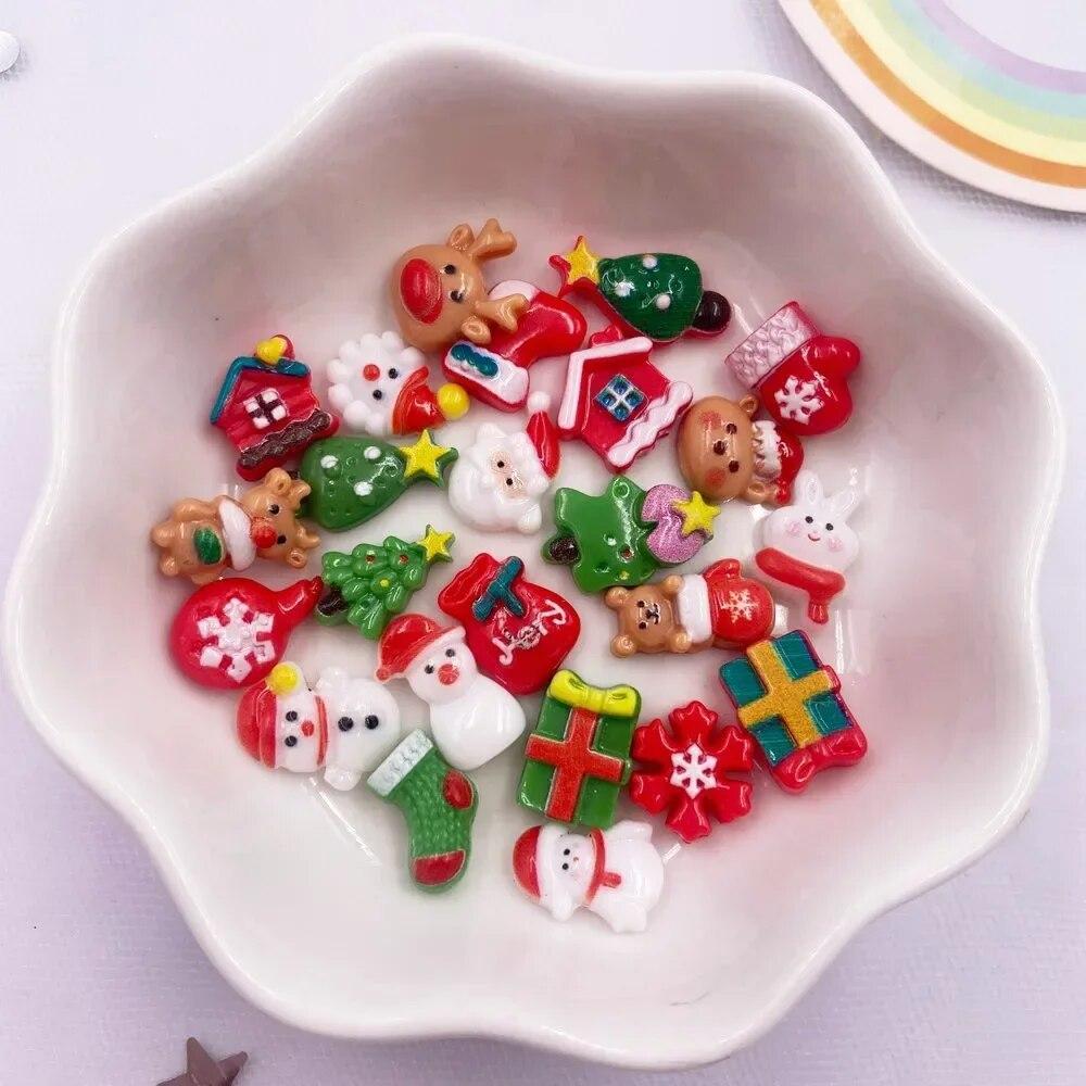 50pcs Resin Mini Colorful Christmas Snowman Tree Snowflower Deer Flat Back Figurines Nail Art DIY Scrapbooks Accessories