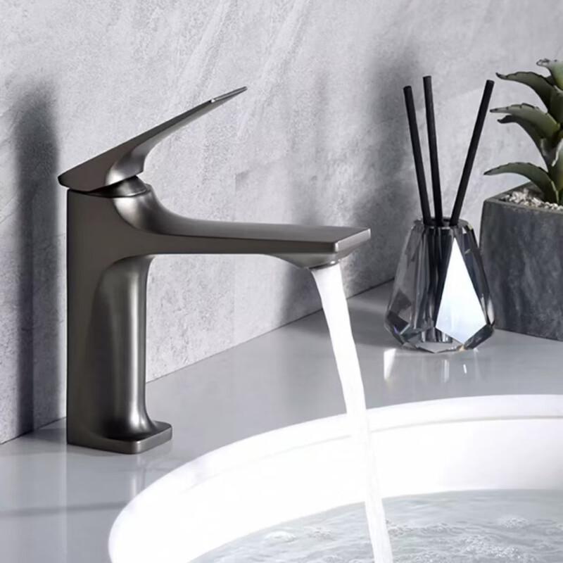 Смеситель для раковины TLXT, цвет Gunmetal Grey, для горячей и холодной воды