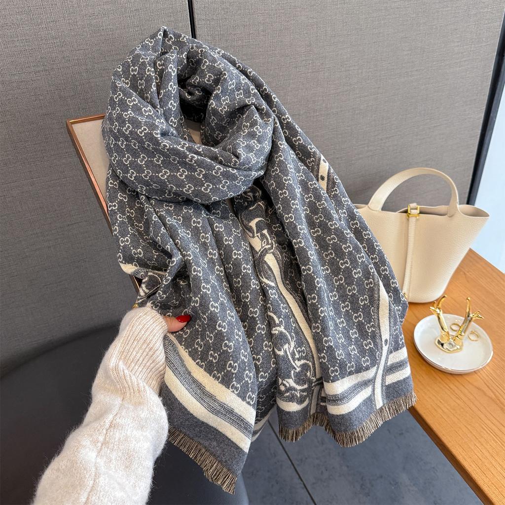Autumn New Imitation Cashmere Jacquard Craftsmanship Light Luxury Versatile Temperament Scarf with Thickened Warm Shawl