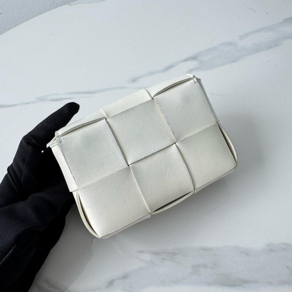 [Pre-Owned] Bottega Veneta Cassette 'White/Gold' - Fair #6DIRCT