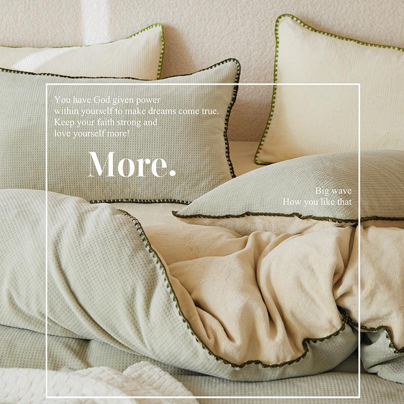 Скандинавский легкий люкс Коралловый флис Зимний постельный набор - Вафельный молочный вельвет, Двусторонний пододеяльник и простыня